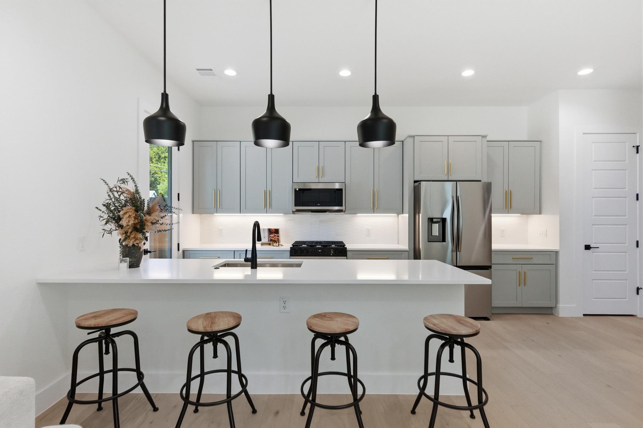 1601 Canterbury St # 2, Austin, TX 78702