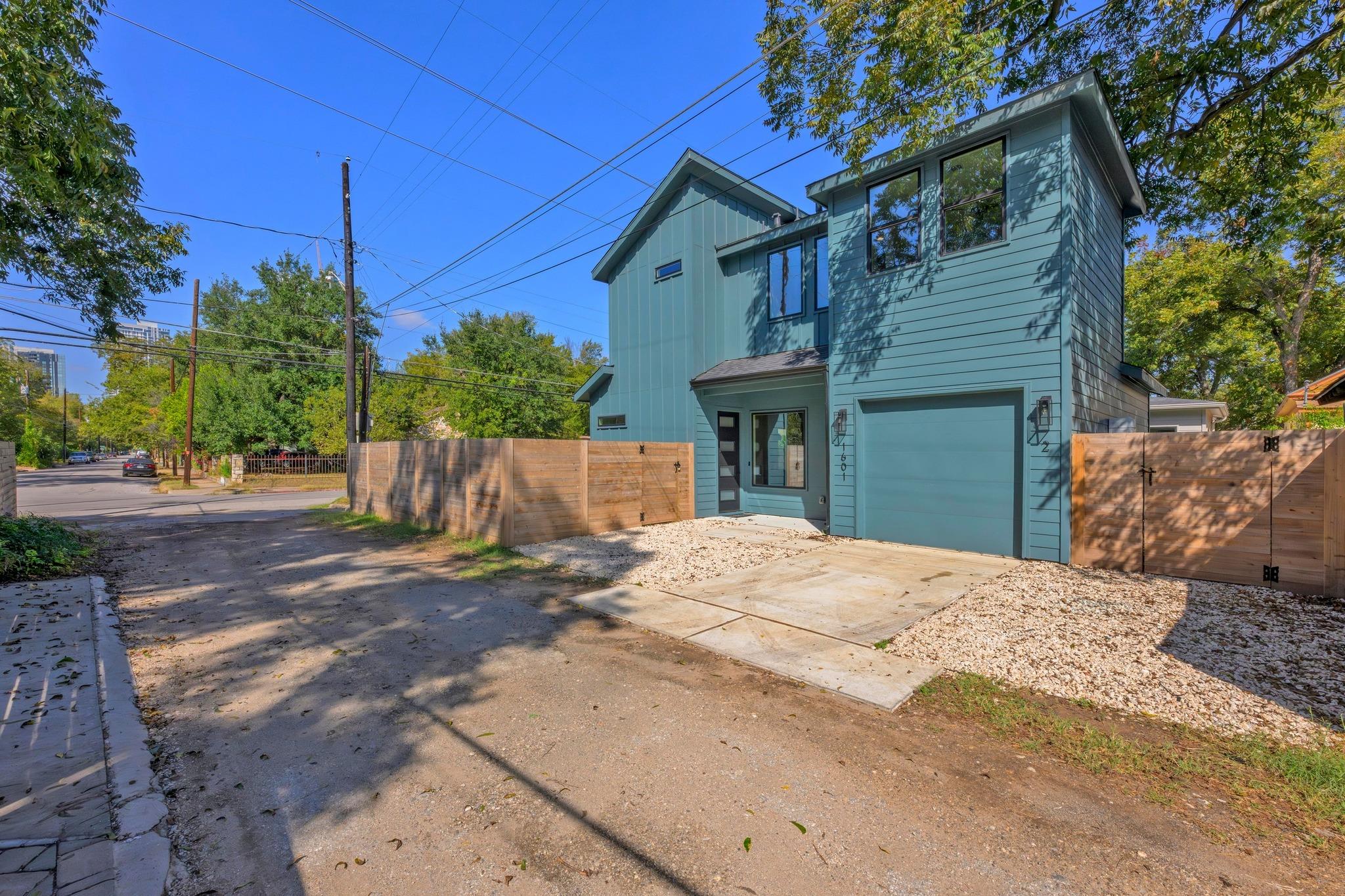 1601 Canterbury St # 2, Austin, TX 78702