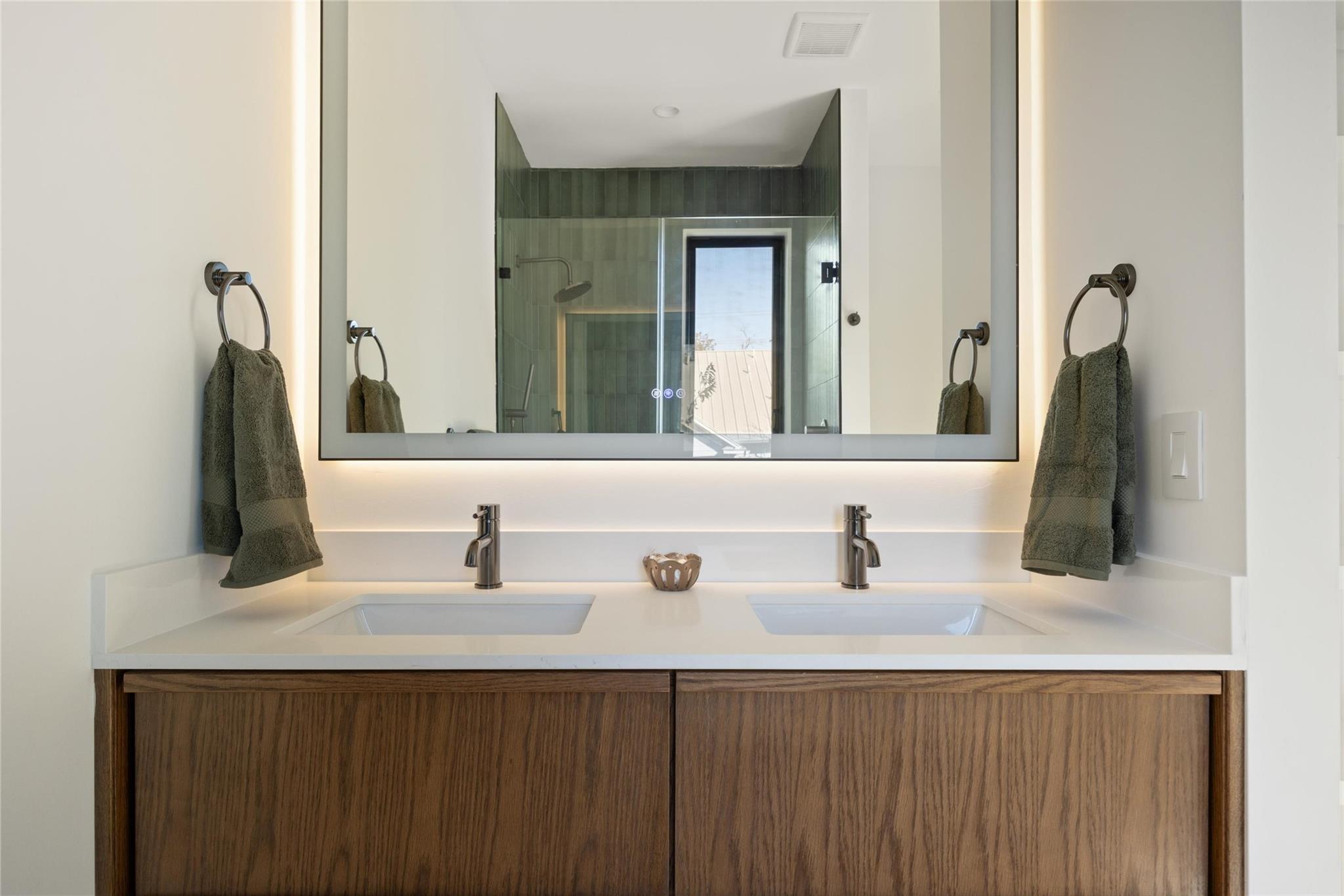 2305 E 21st St # 2, Austin, TX 78722