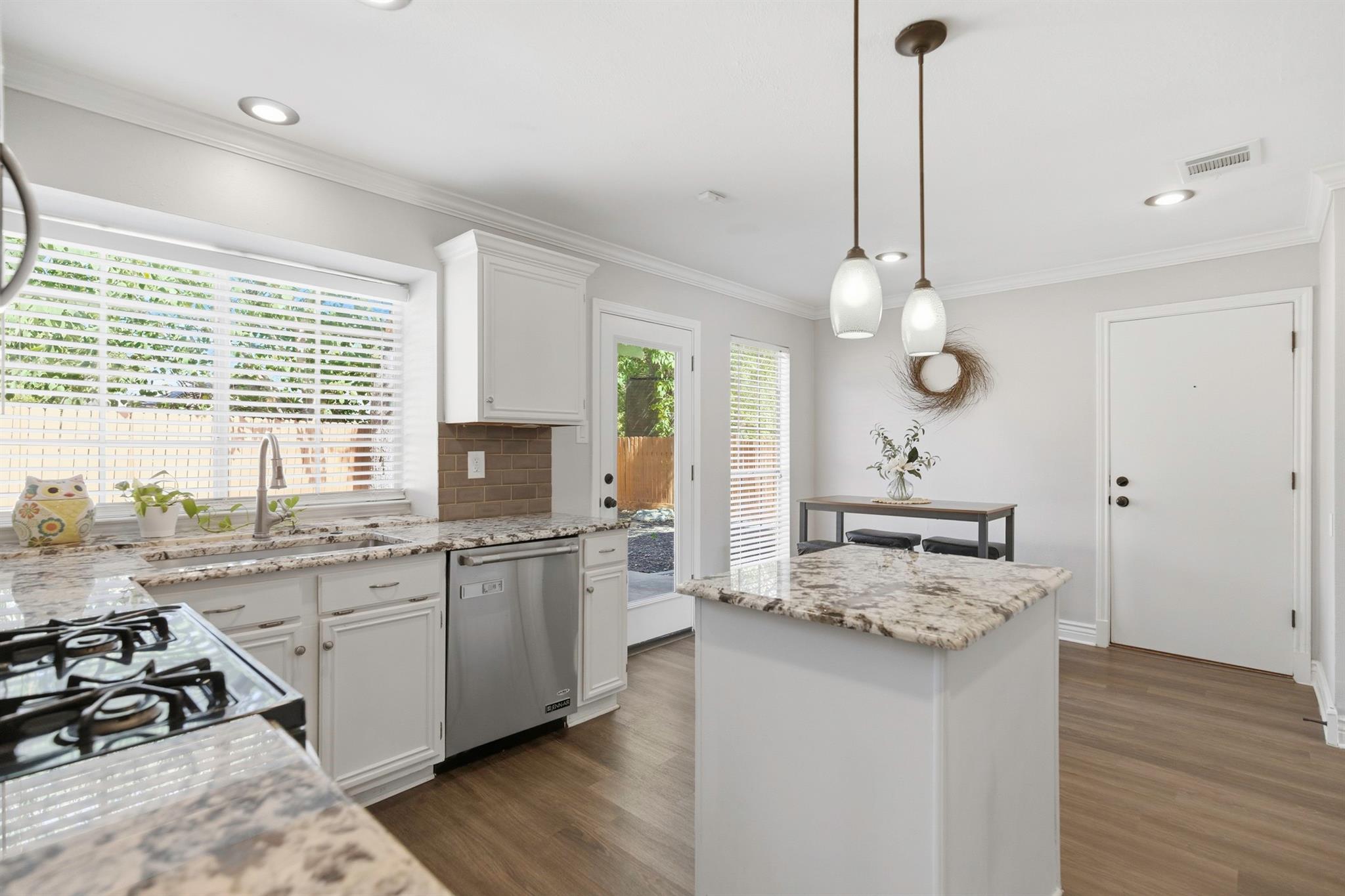 1108 Redbird Dr, Cedar Park, TX 78613