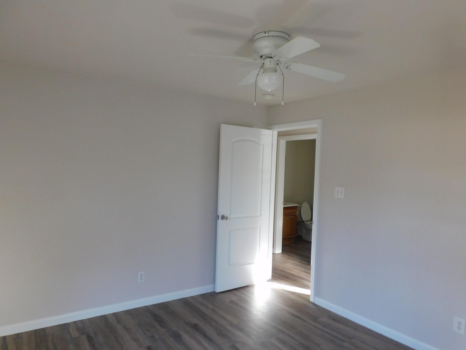 1320 Green St, Lockhart, TX 78644