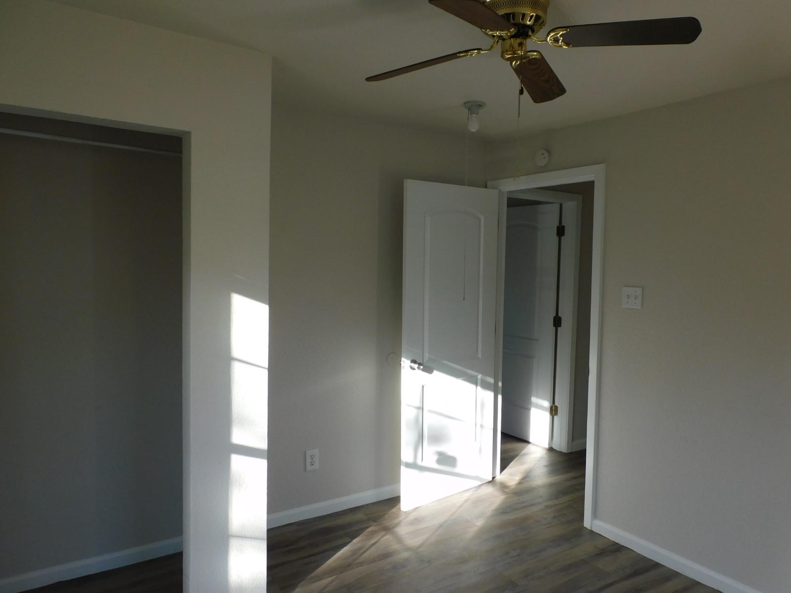 1320 Green St, Lockhart, TX 78644