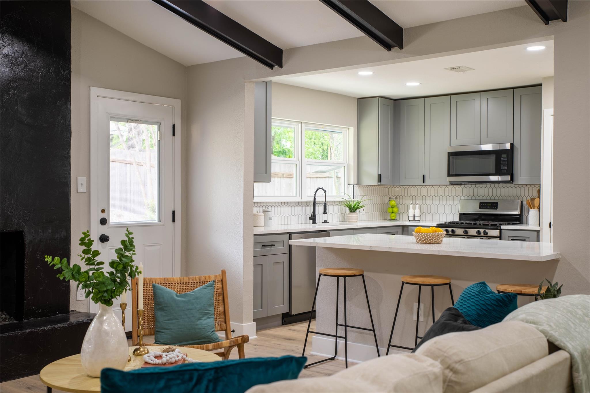 7300 Fred Morse Dr, Austin, TX 78723