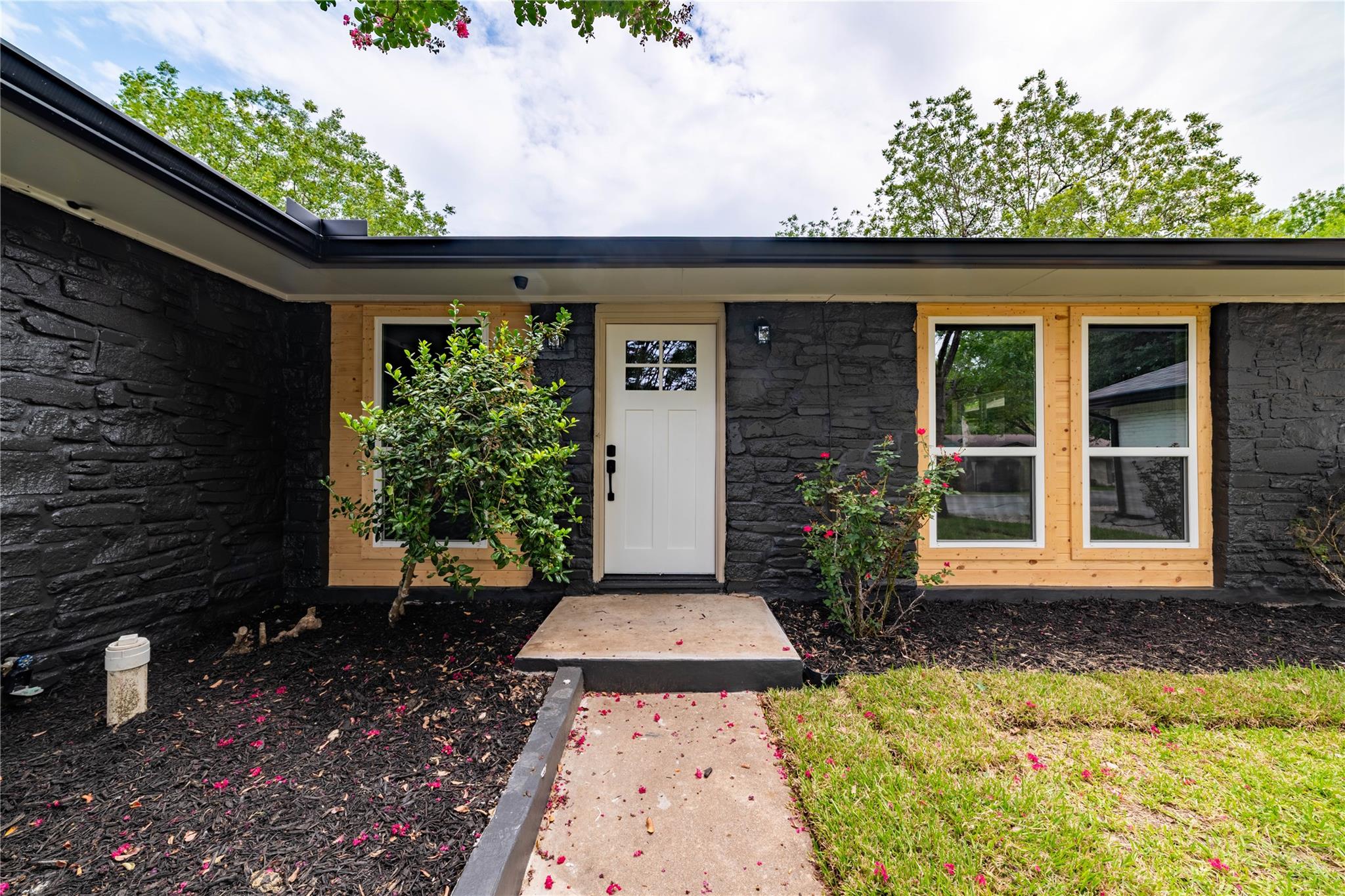 7300 Fred Morse Dr, Austin, TX 78723