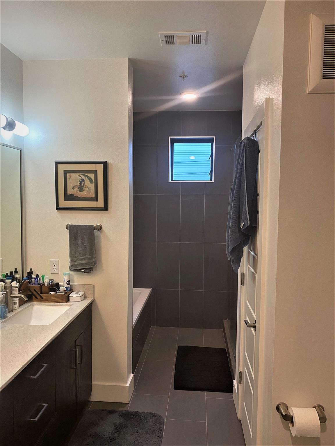 1615 E 7th St # 304, Austin, TX 78702