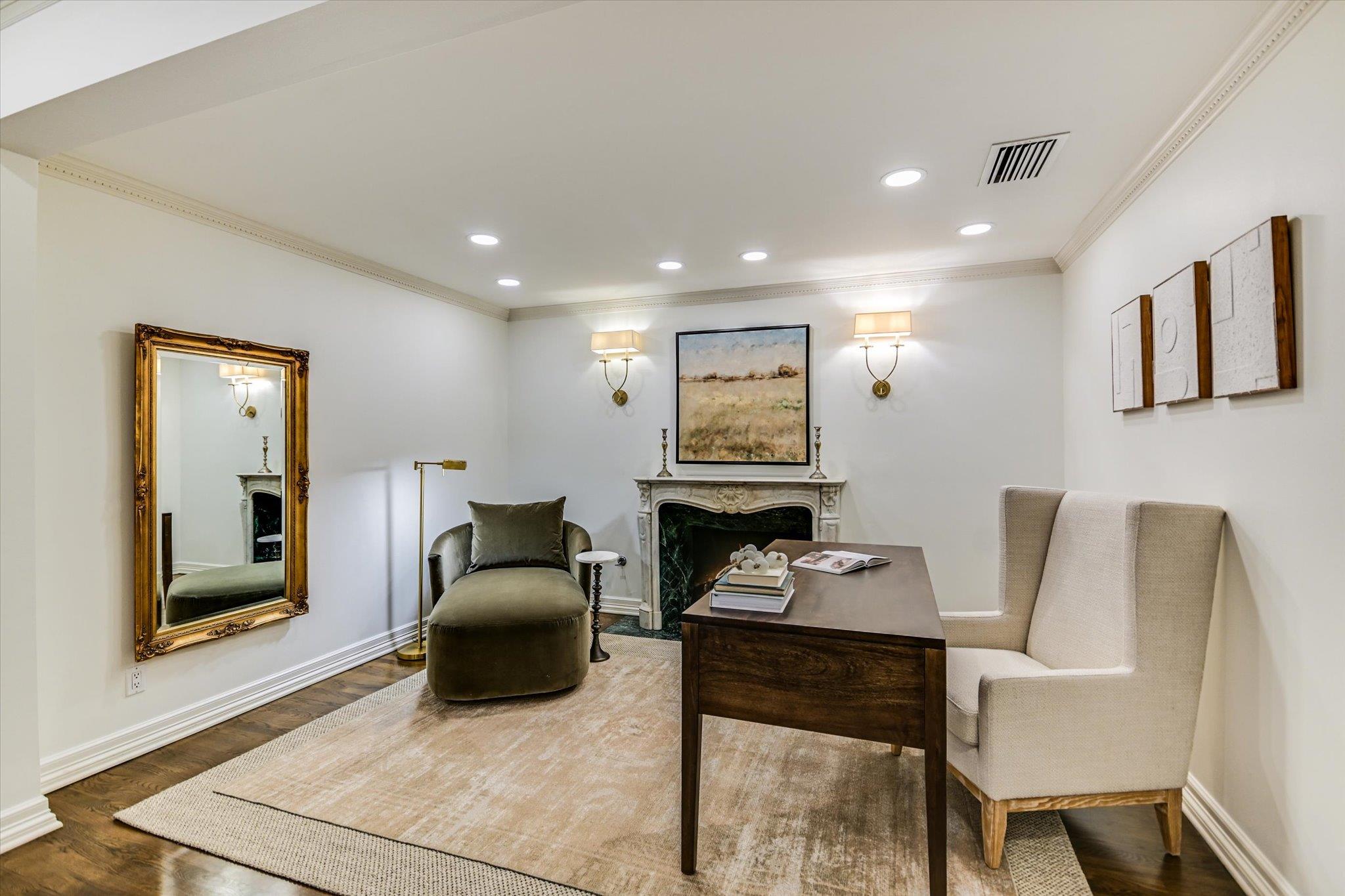 1304 Gaston Ave, Austin, TX 78703