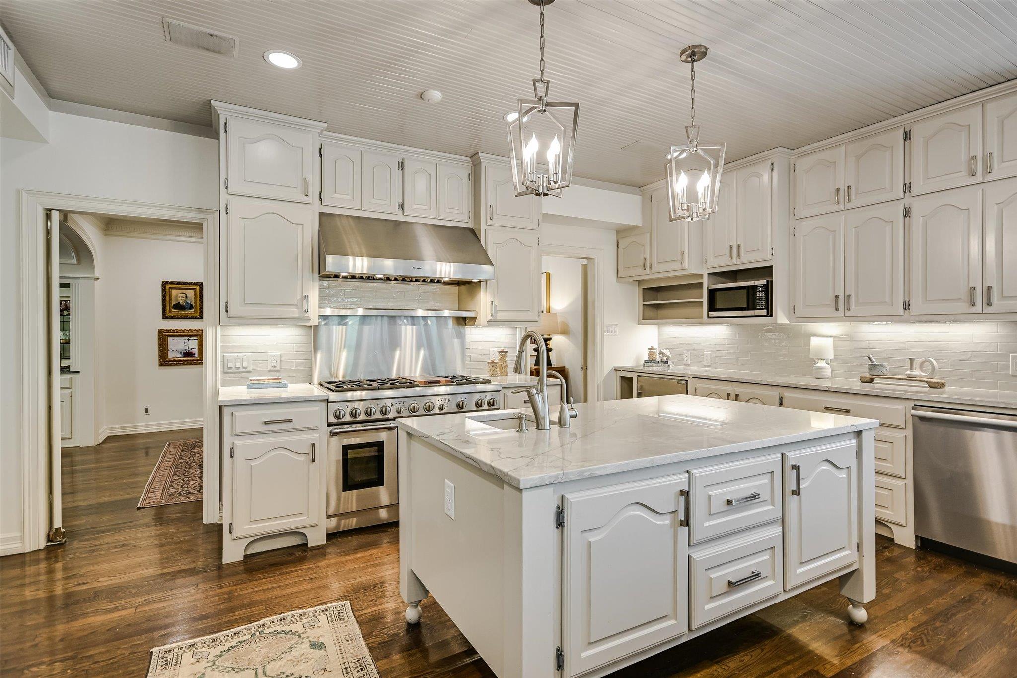 1304 Gaston Ave, Austin, TX 78703