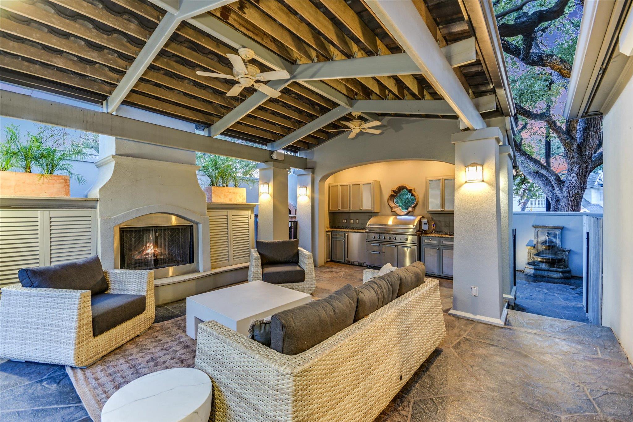 1304 Gaston Ave, Austin, TX 78703