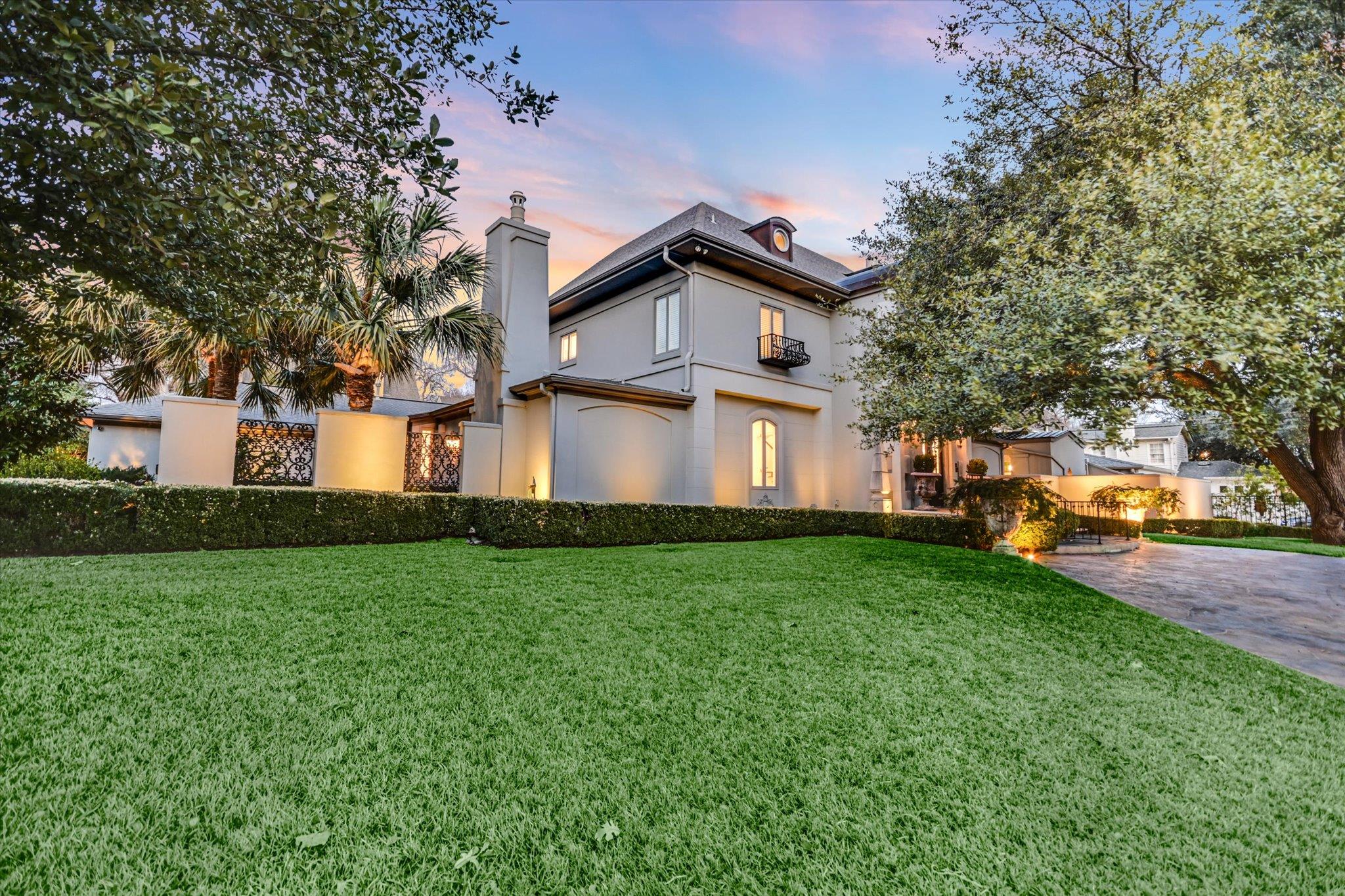 1304 Gaston Ave, Austin, TX 78703