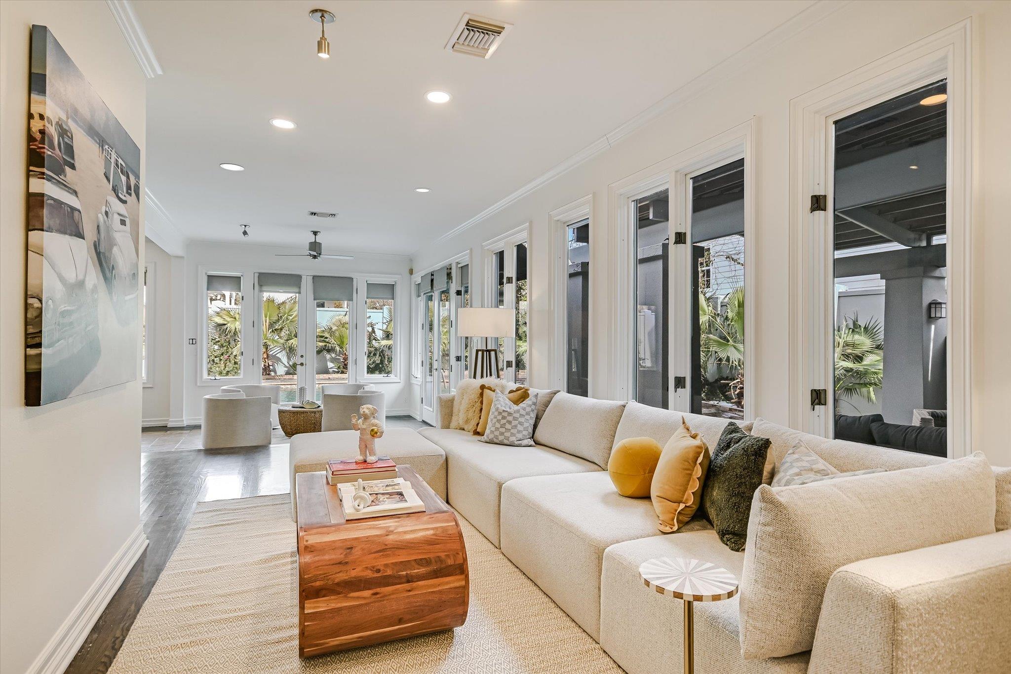 1304 Gaston Ave, Austin, TX 78703