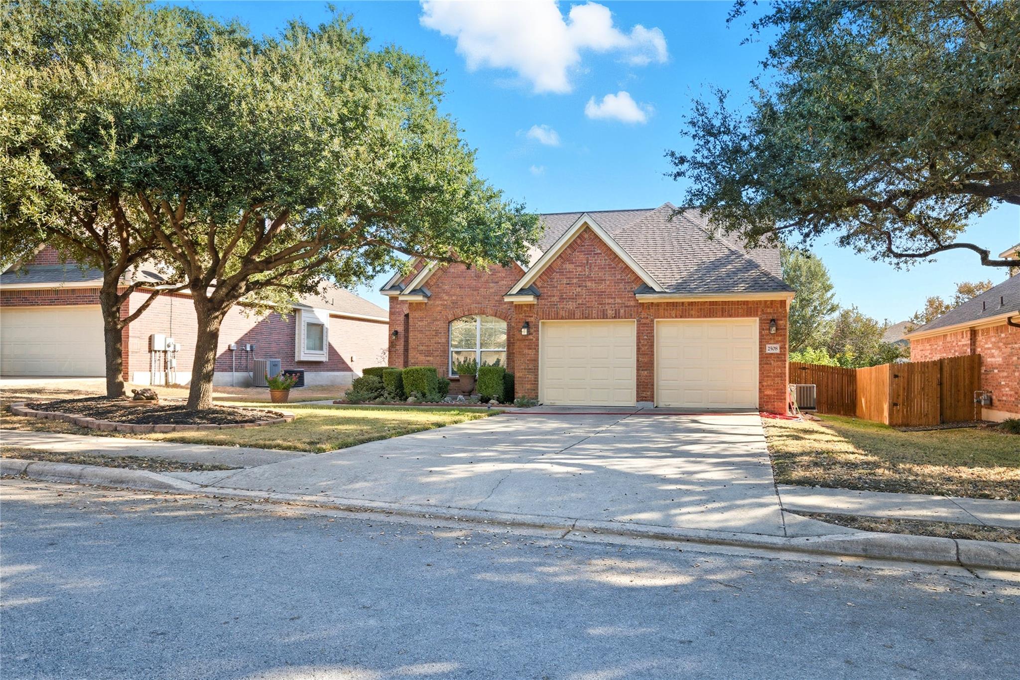 2508 Tumbling River Dr, Leander, TX 78641