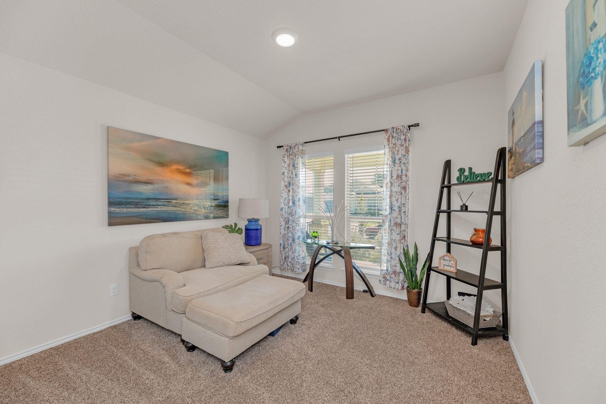 1704 T H Johnson Dr, Taylor, TX 76574