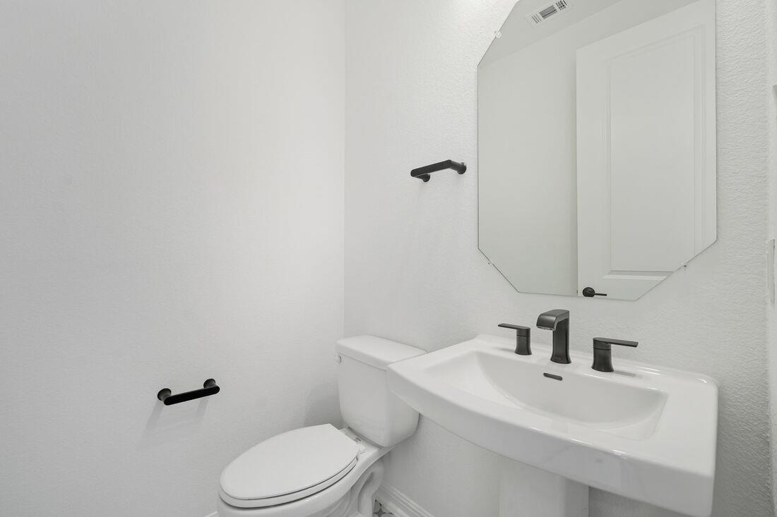 304 Kristen Oak Dr, Georgetown, TX 78628