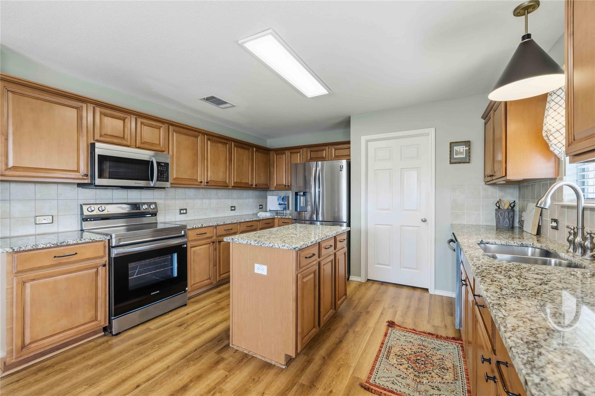 12301 Dwight Eisenhower St, Manor, TX 78653