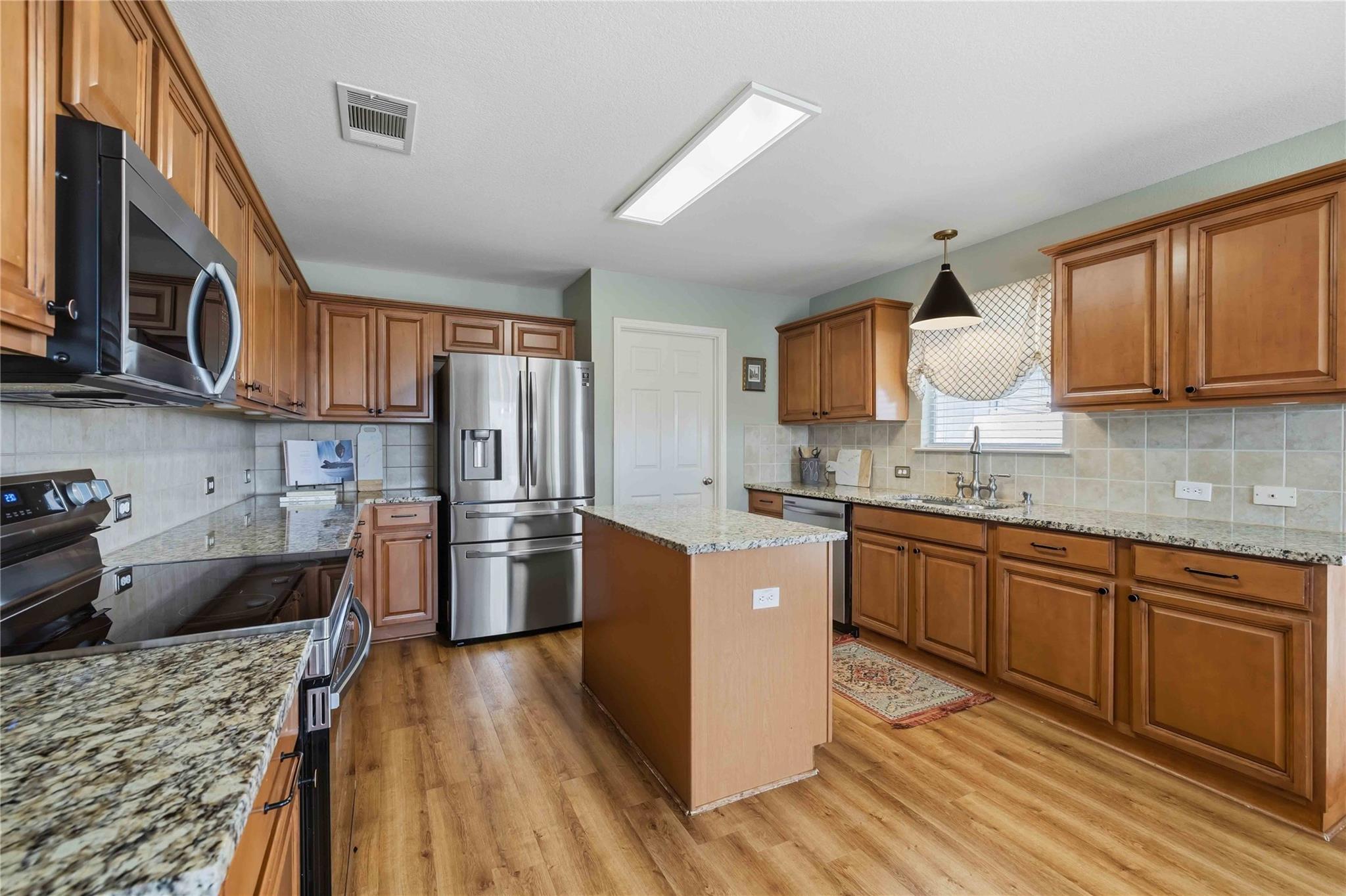 12301 Dwight Eisenhower St, Manor, TX 78653