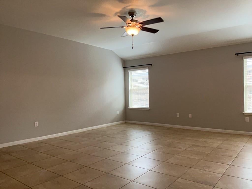 729 Schefer St, Leander, TX 78641