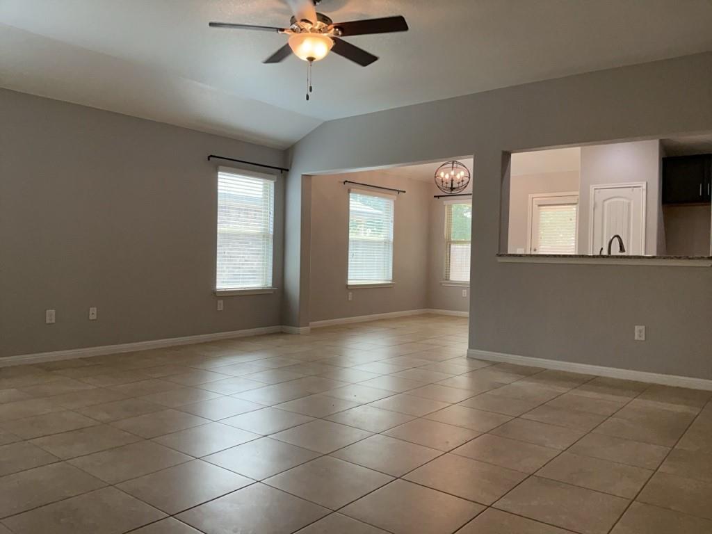 729 Schefer St, Leander, TX 78641