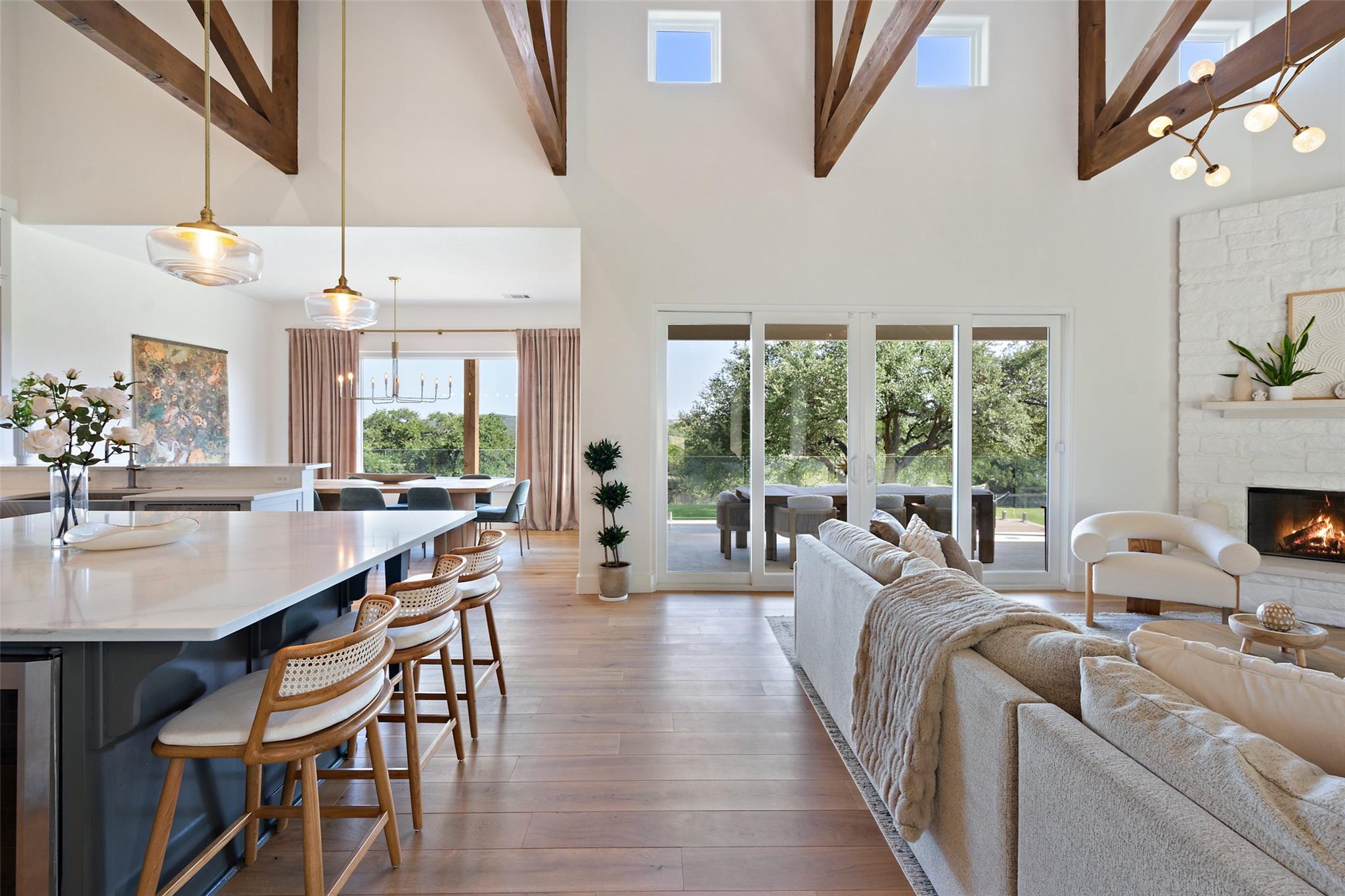 1302 Sparrow Ln, Austin, TX 78734