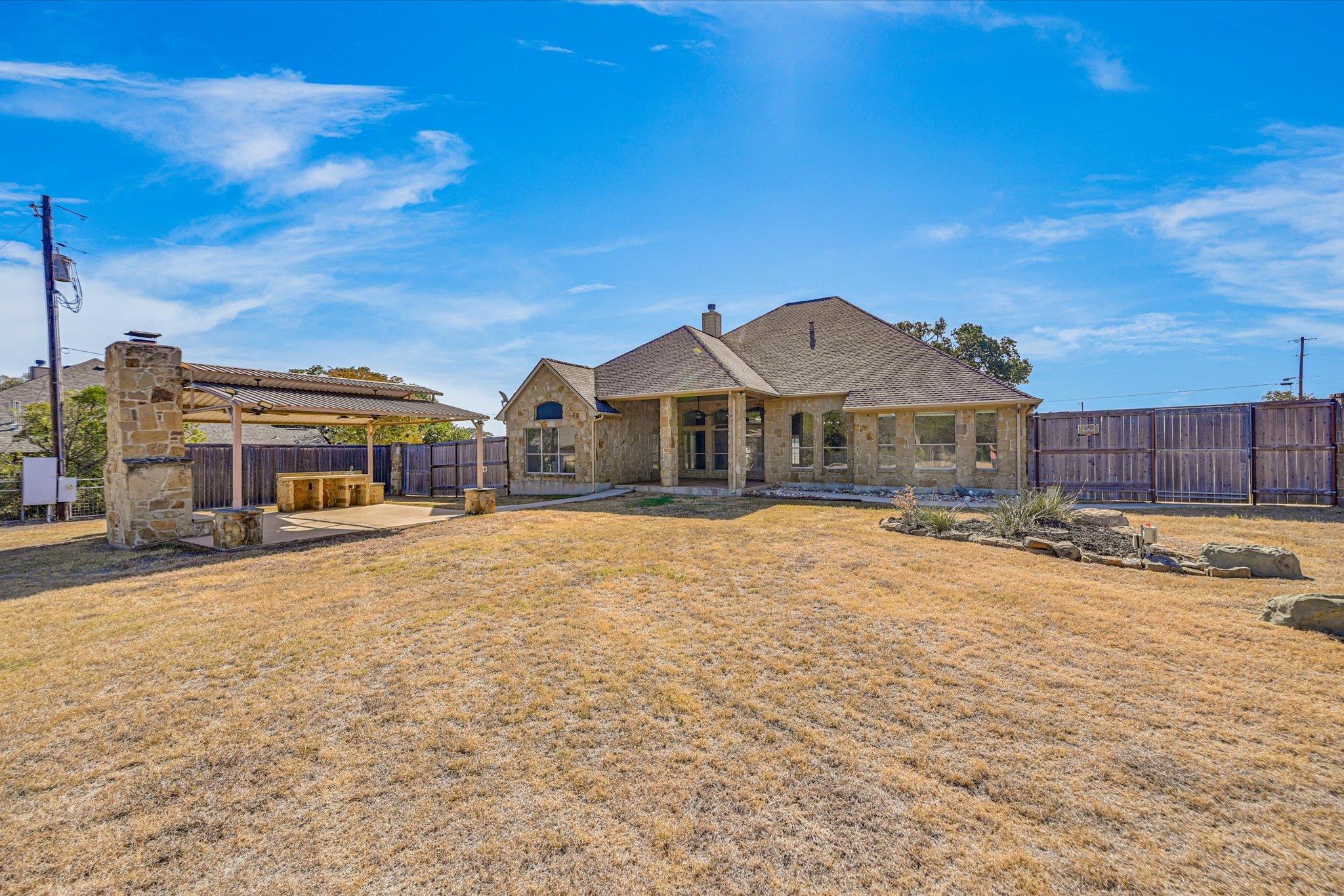 430 Humphrey Dr, Buda, TX 78610