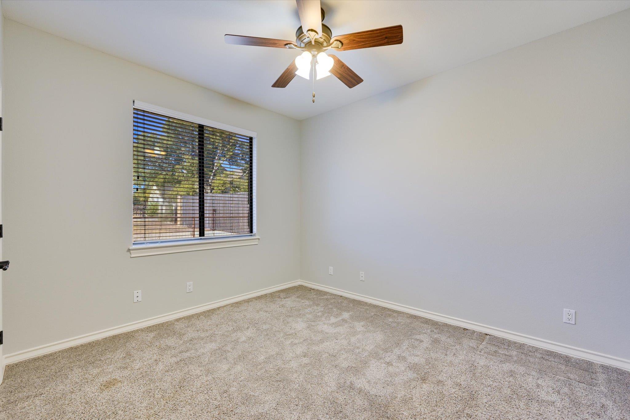 430 Humphrey Dr, Buda, TX 78610