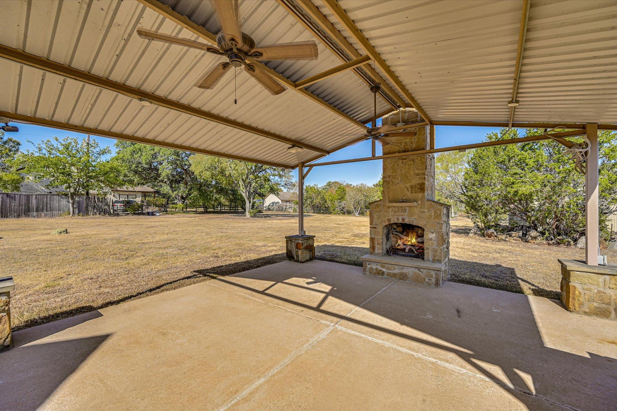 430 Humphrey Dr, Buda, TX 78610