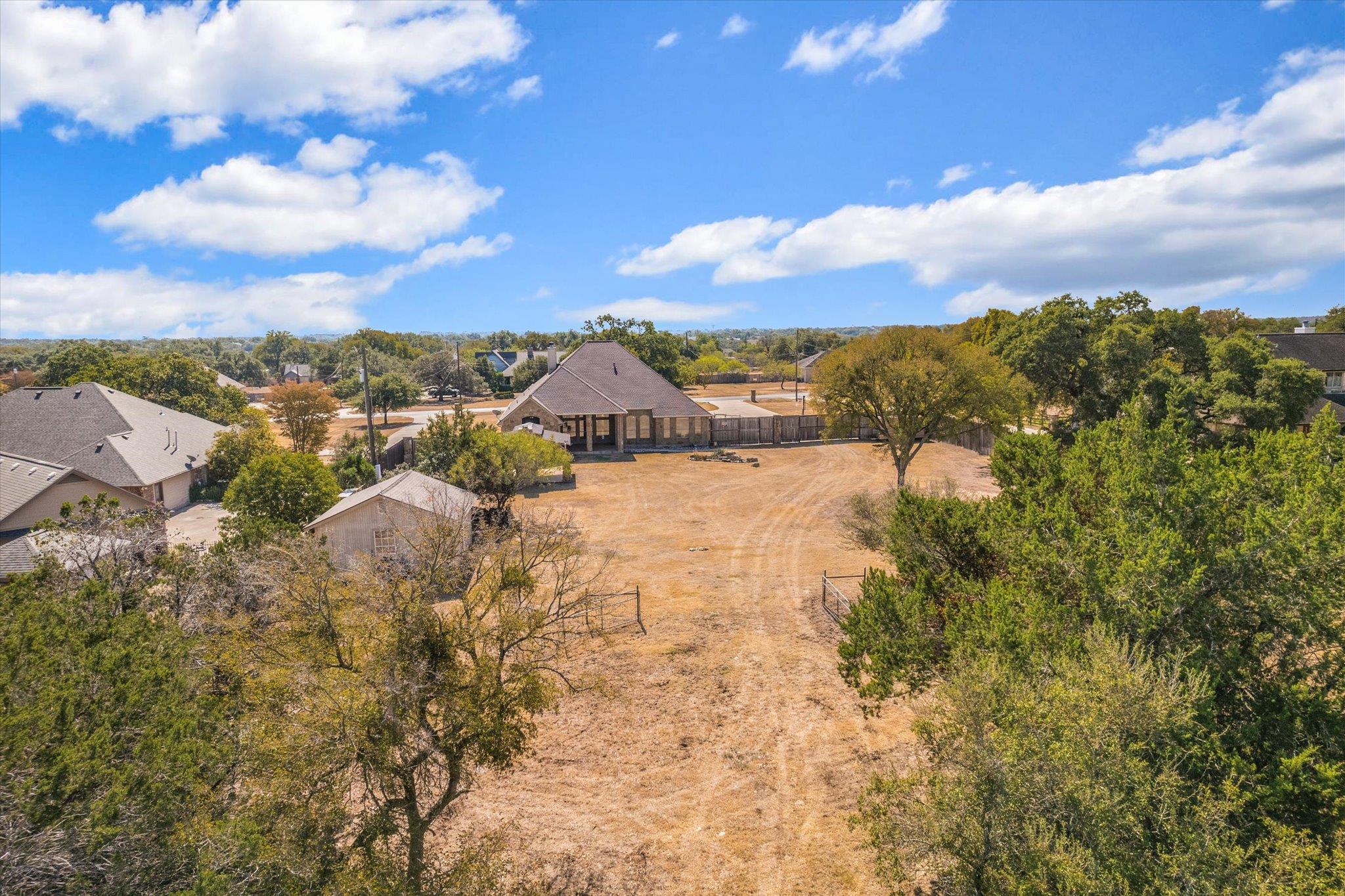 430 Humphrey Dr, Buda, TX 78610