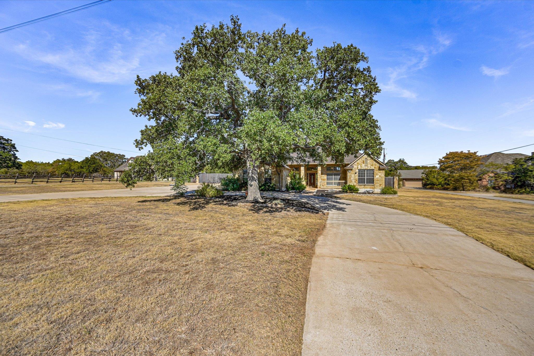 430 Humphrey Dr, Buda, TX 78610