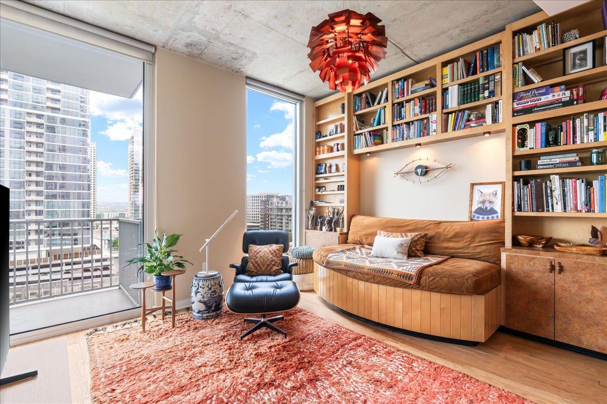 360 Nueces St # 1408, Austin, TX 78701