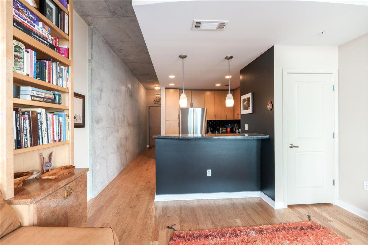 360 Nueces St # 1408, Austin, TX 78701