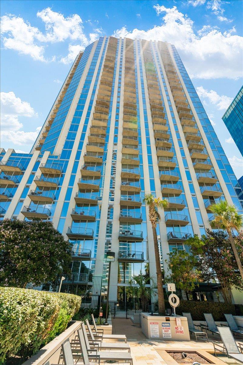 360 Nueces St # 1408, Austin, TX 78701