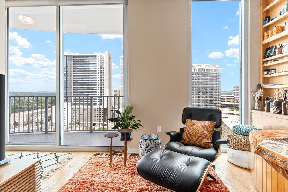 360 Nueces St # 1408, Austin, TX 78701