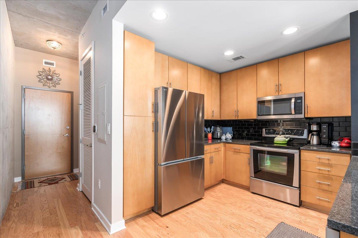 360 Nueces St # 1408, Austin, TX 78701