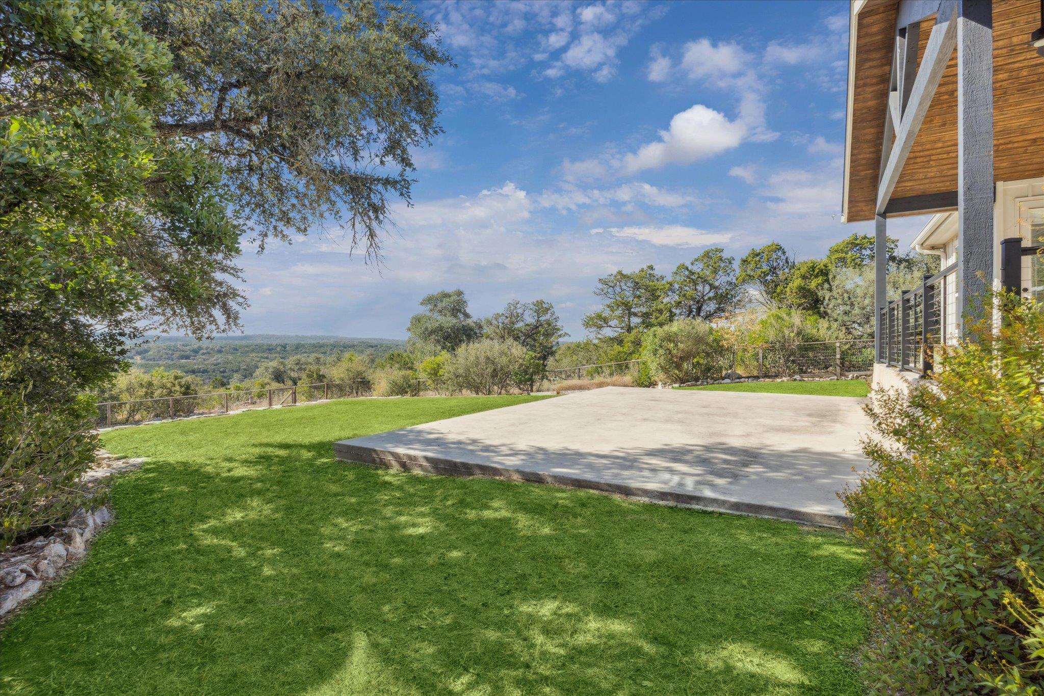 2902 Summit Dr, New Braunfels, TX 78132