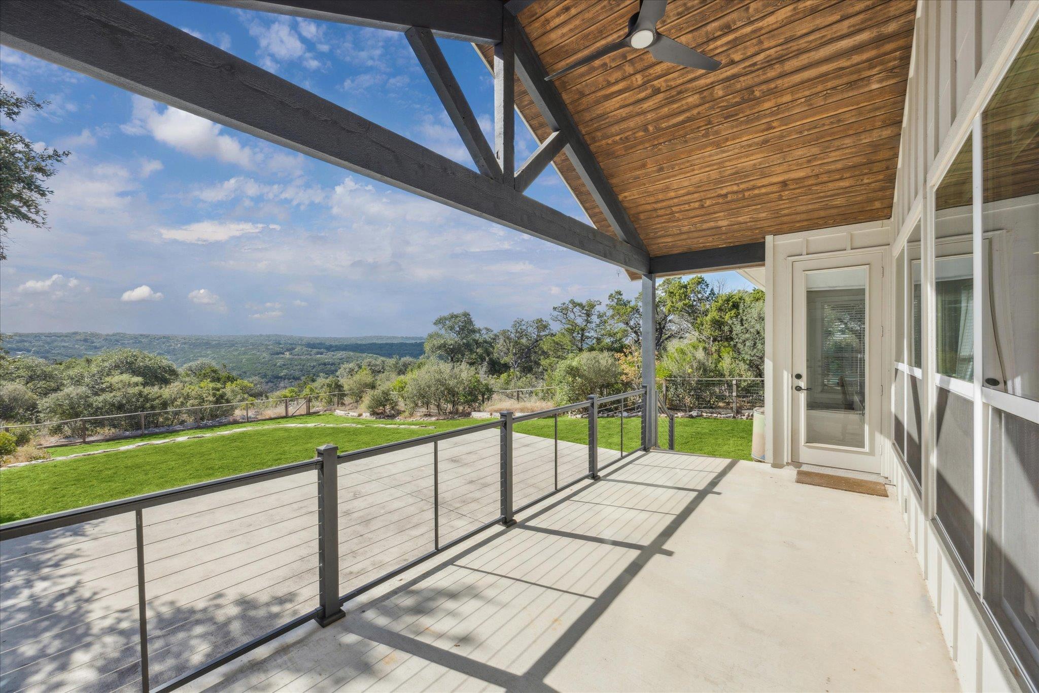 2902 Summit Dr, New Braunfels, TX 78132