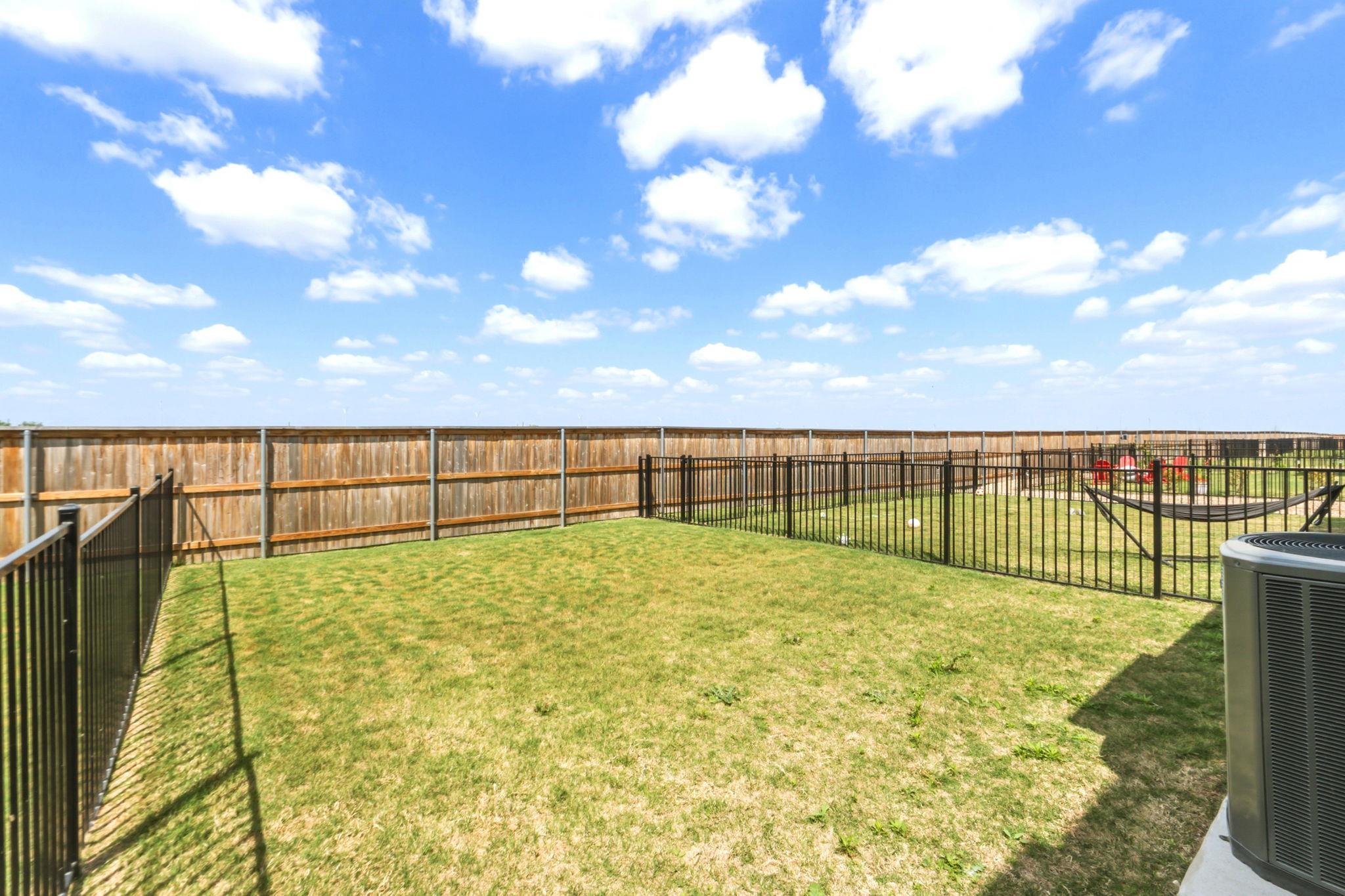 2576 Jack Nora Way, Round Rock, TX 78665