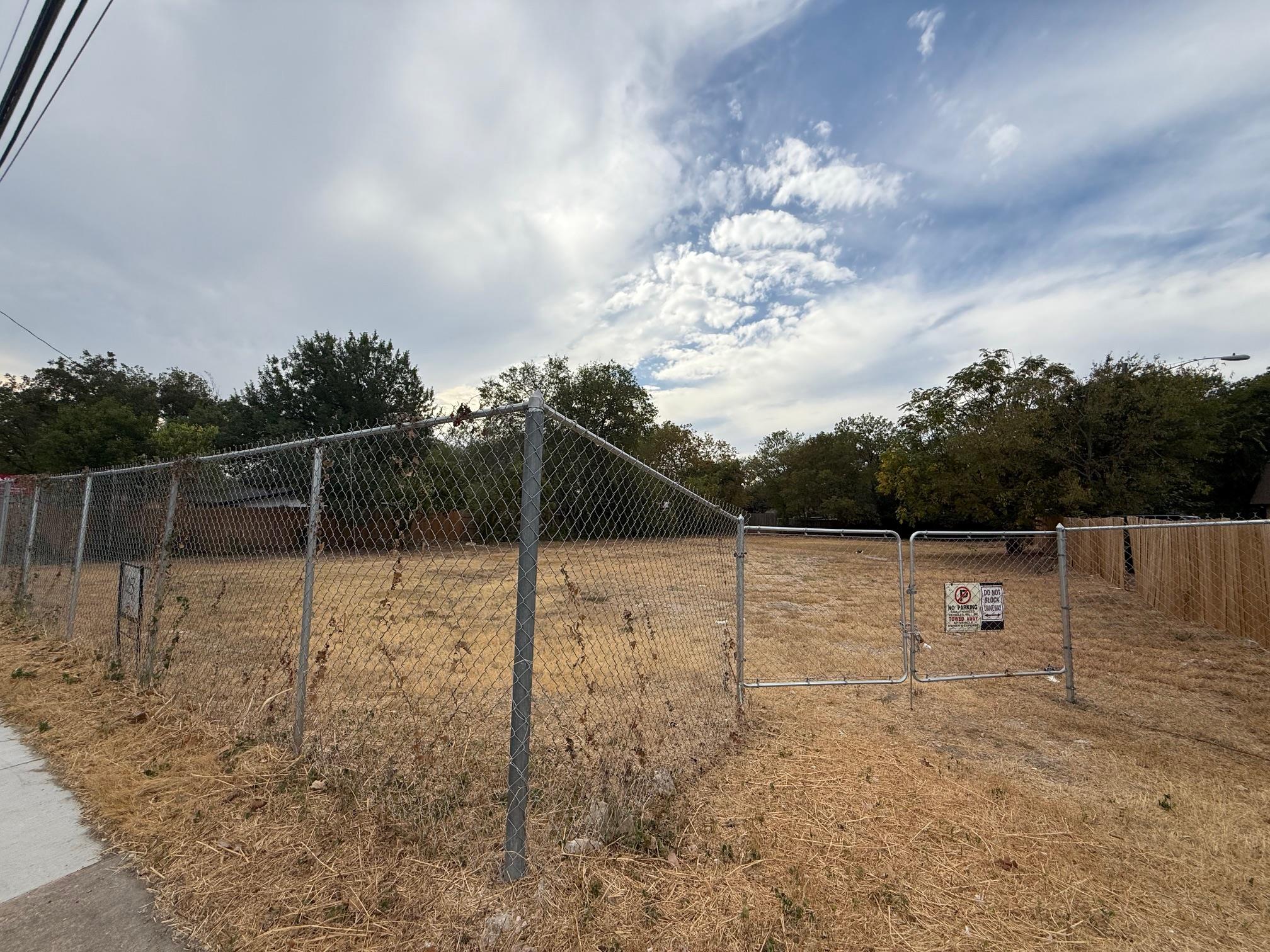 1015 Kramer Ln, Austin, TX 78758