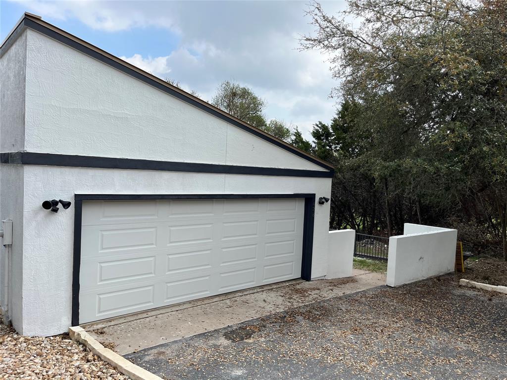 428 Seawind St # B, Lakeway, TX 78734