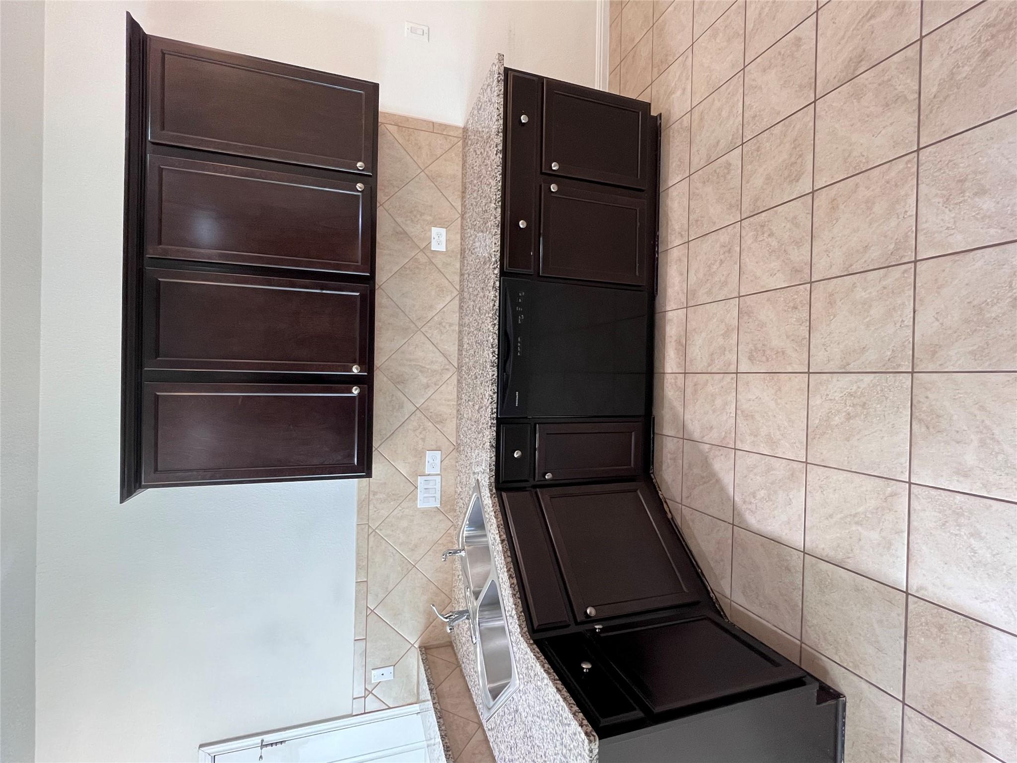 516 E Slaughter Ln # 1404, Austin, TX 78744