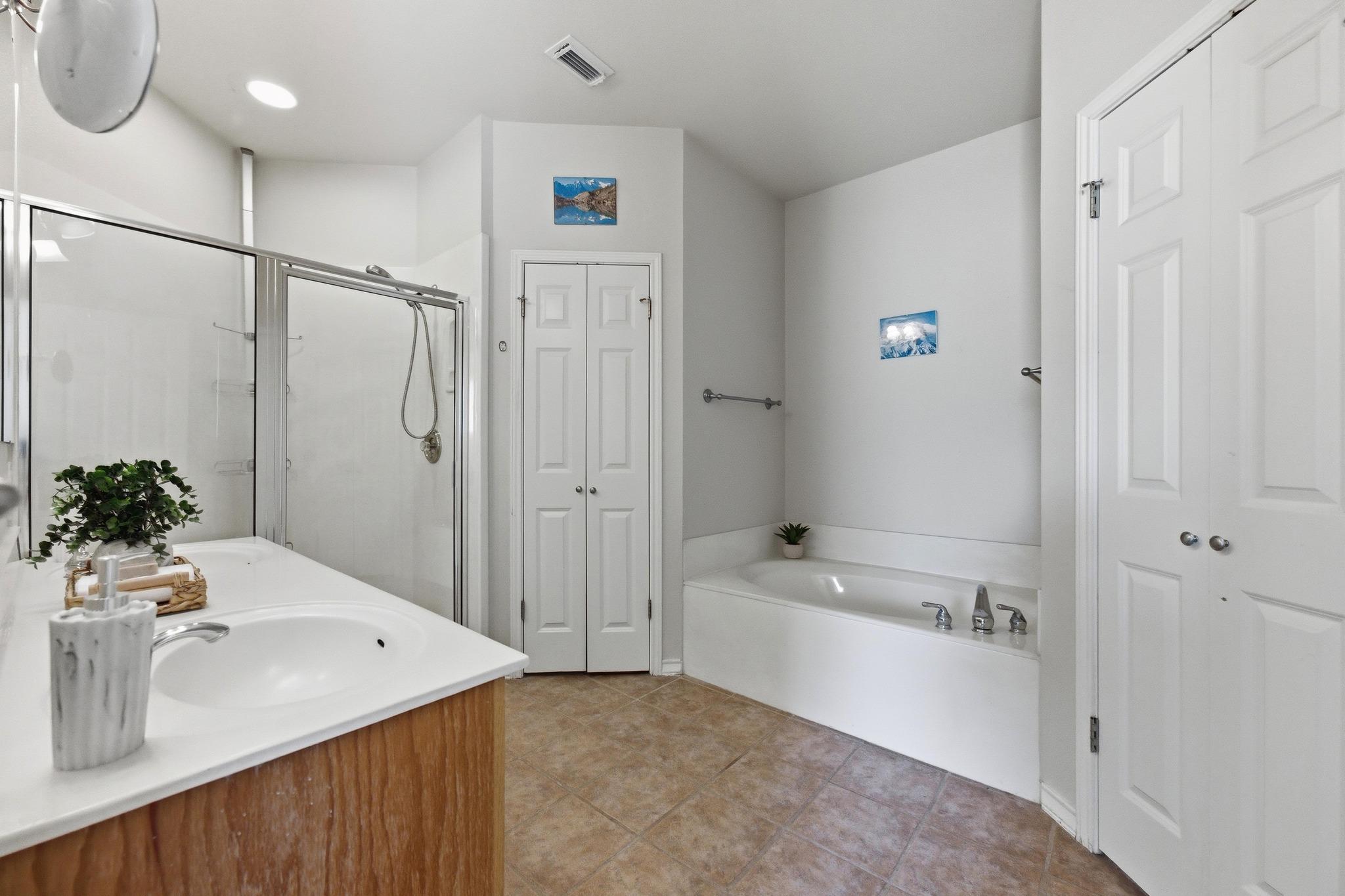 11205 Oak Branch Dr, Austin, TX 78737