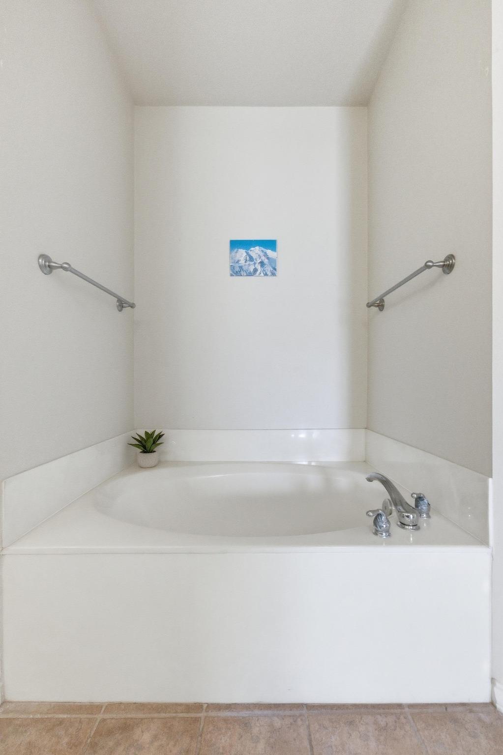 11205 Oak Branch Dr, Austin, TX 78737