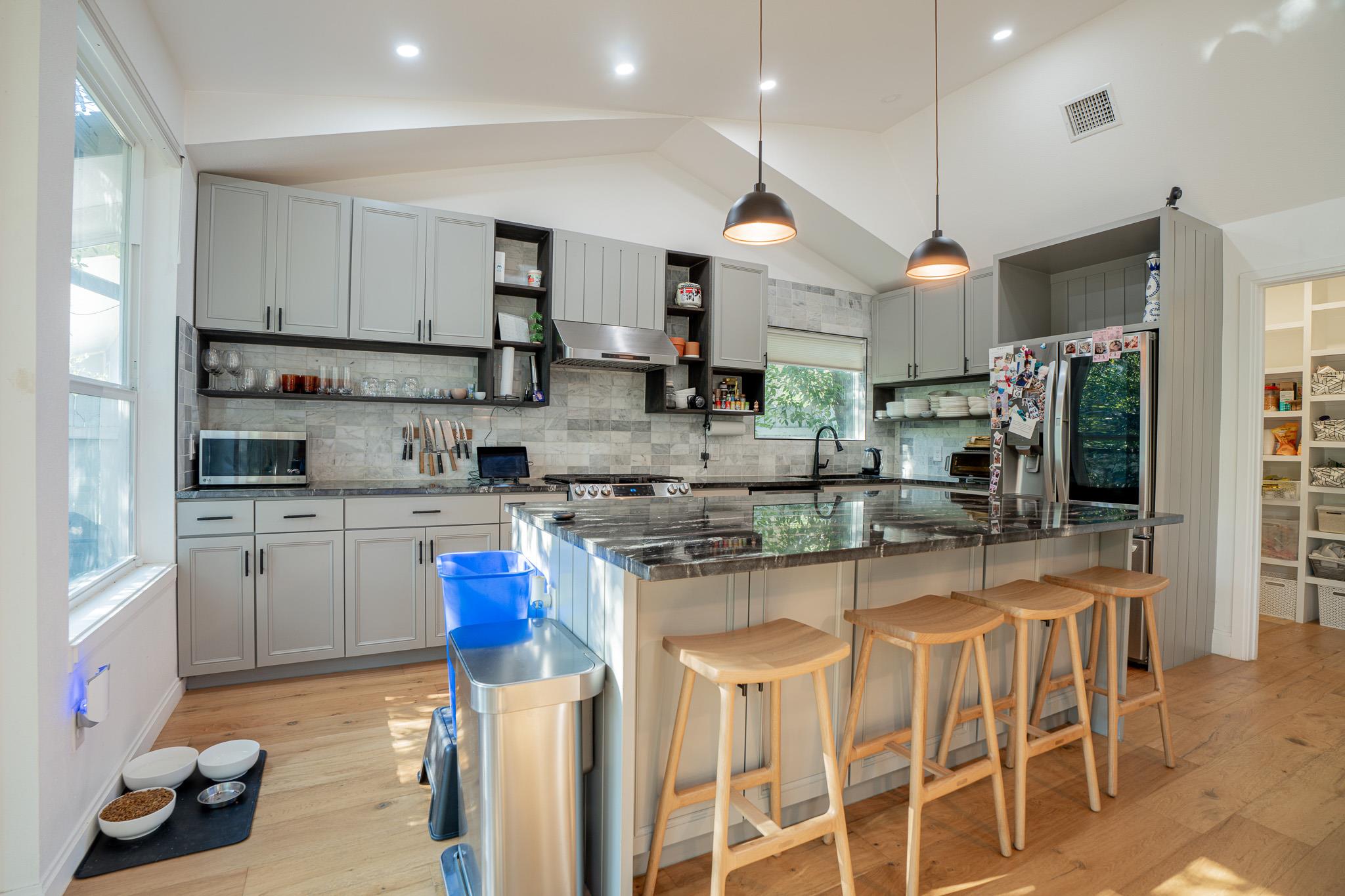 12225 Wallingstone Ln, Austin, TX 78750