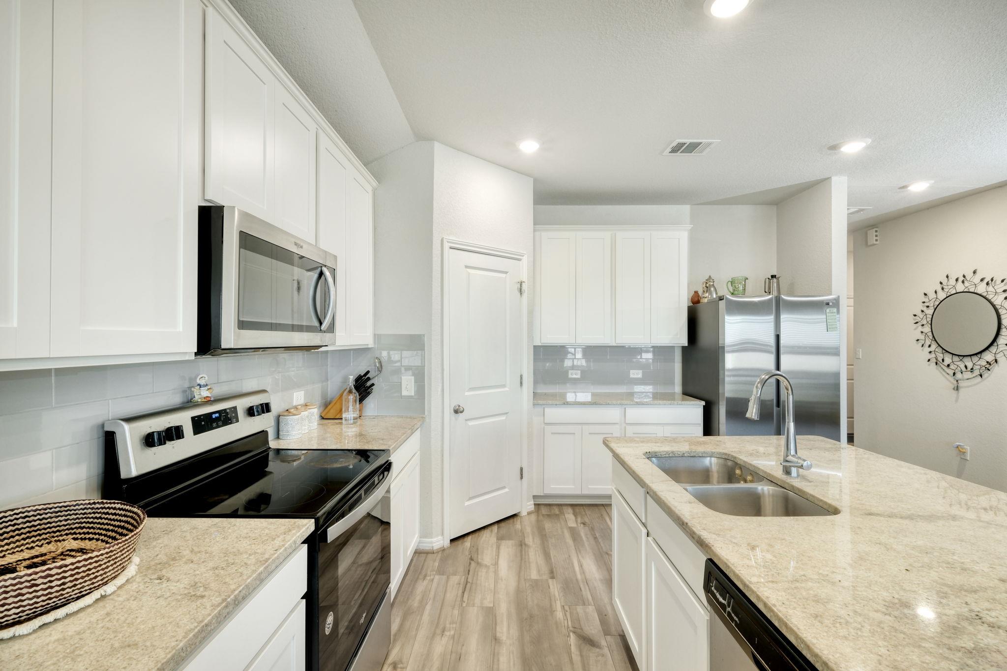 1006 Otello Way, Hutto, TX 78634