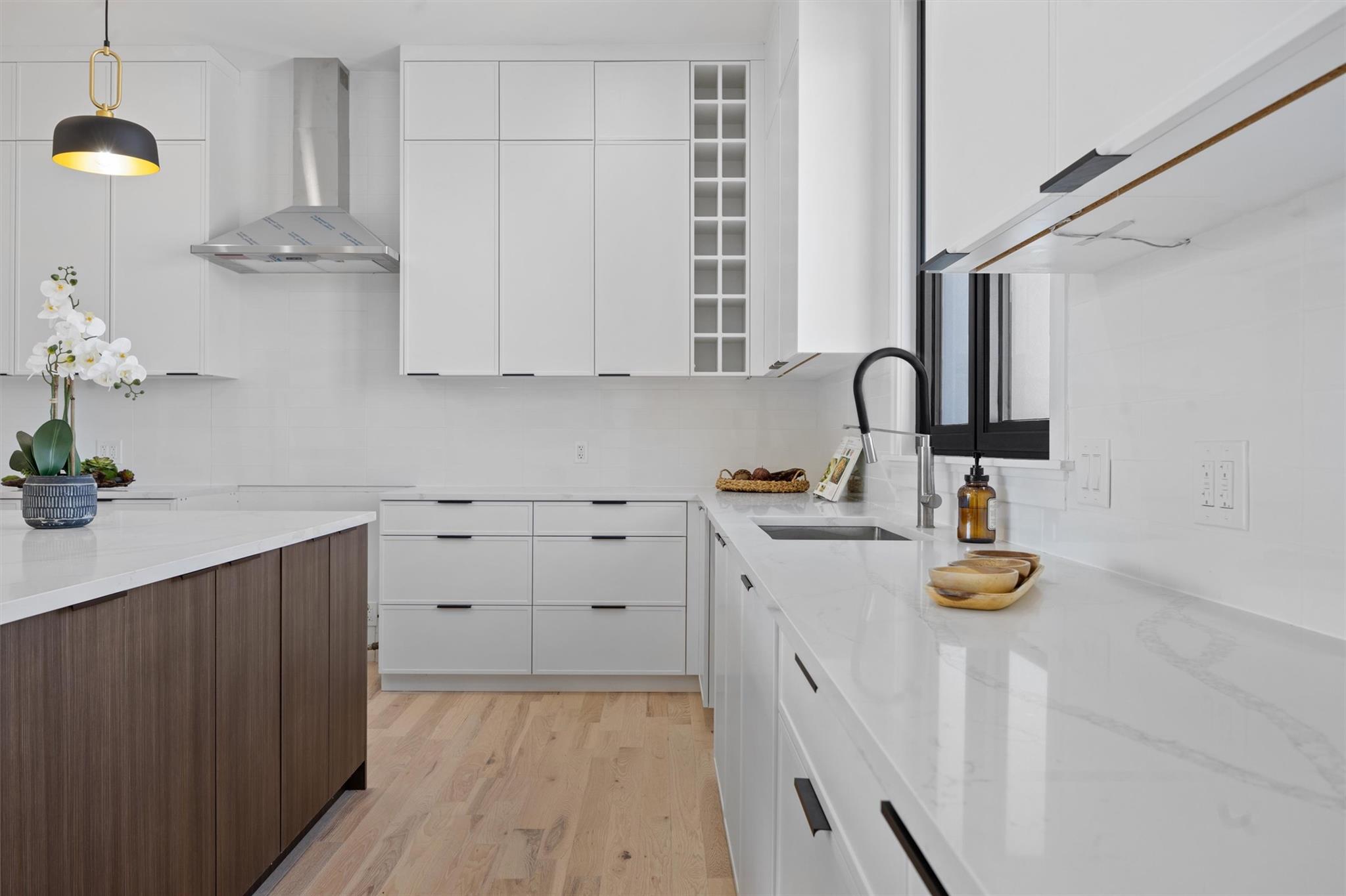 333 Spicewood Trails Dr, Spicewood, TX 78669