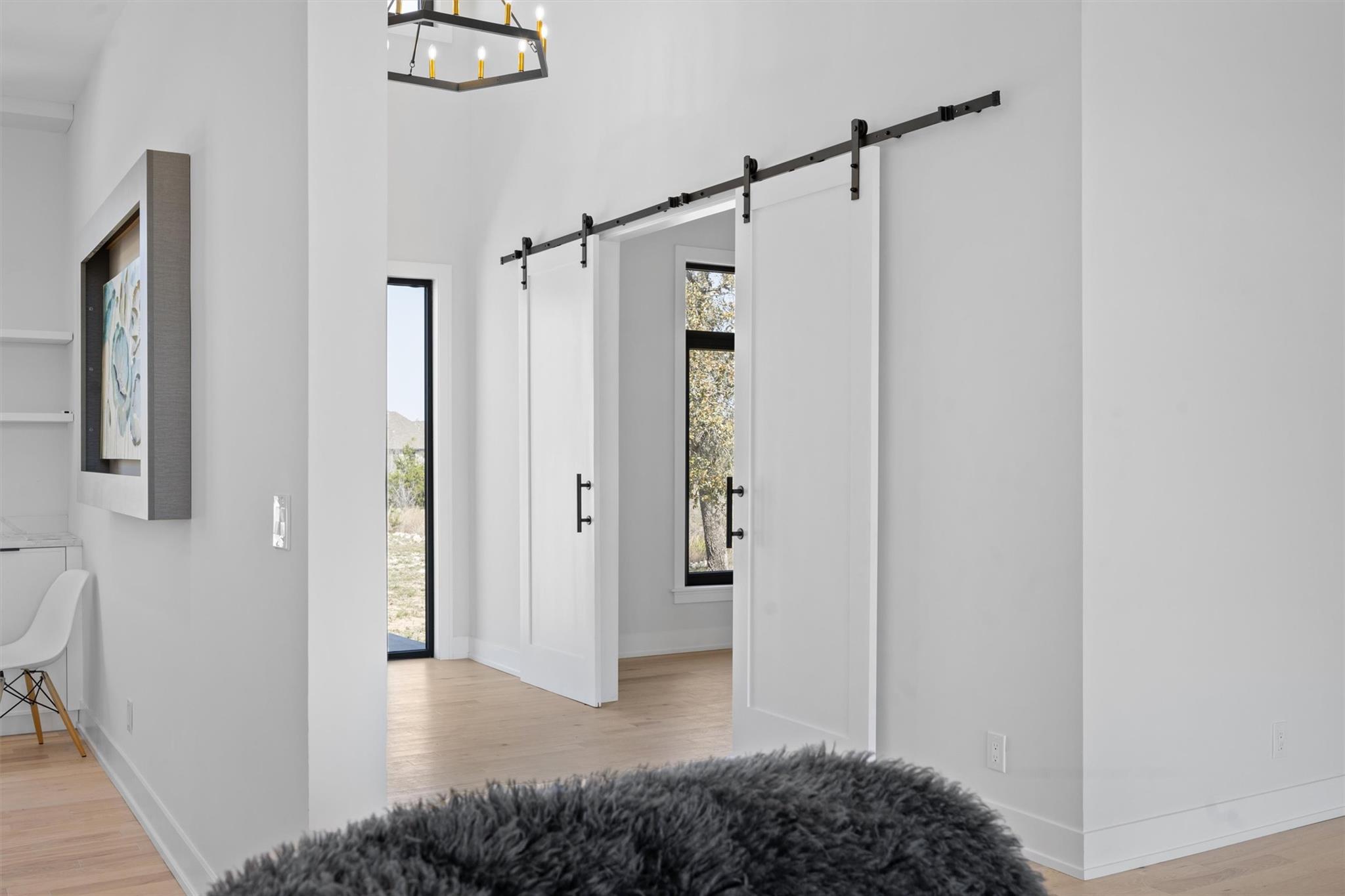 333 Spicewood Trails Dr, Spicewood, TX 78669