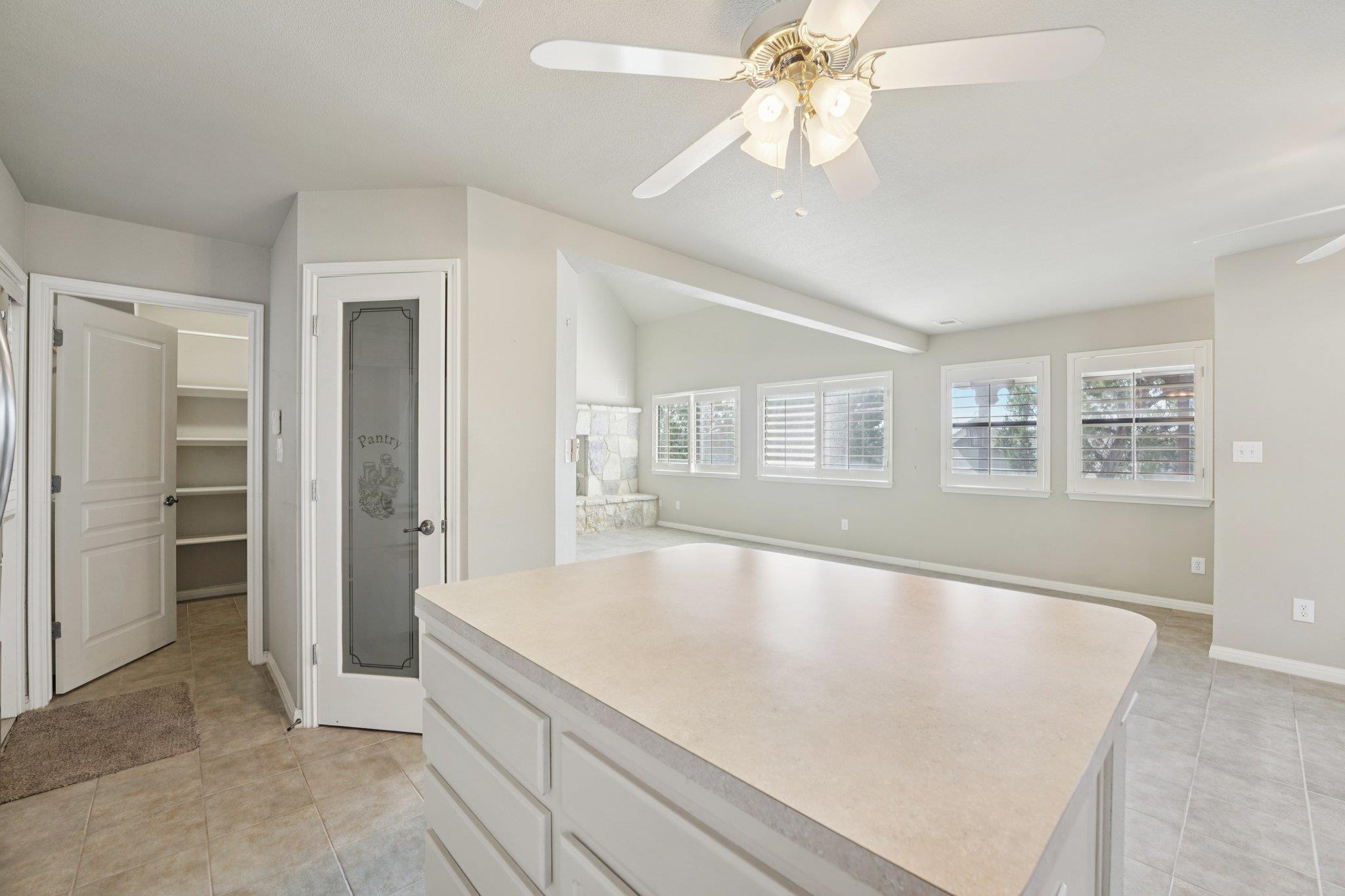 7605 Sleepy Hollow Ln, Lago Vista, TX 78645