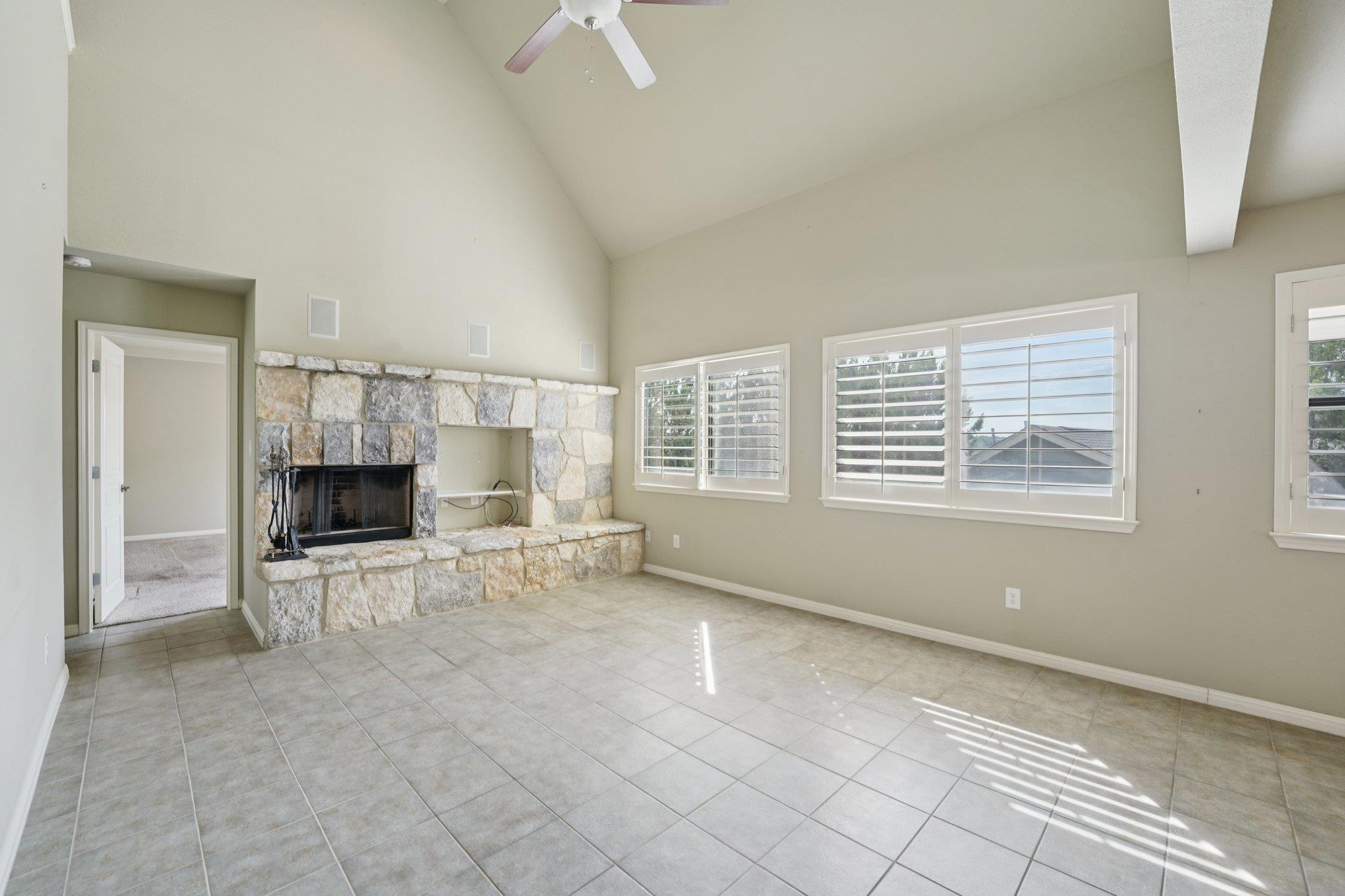 7605 Sleepy Hollow Ln, Lago Vista, TX 78645