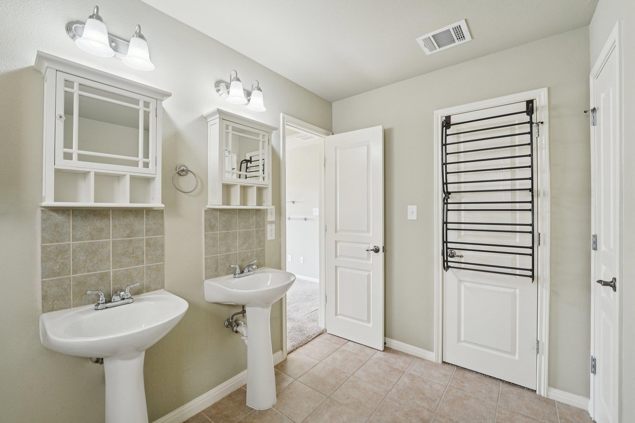 7605 Sleepy Hollow Ln, Lago Vista, TX 78645