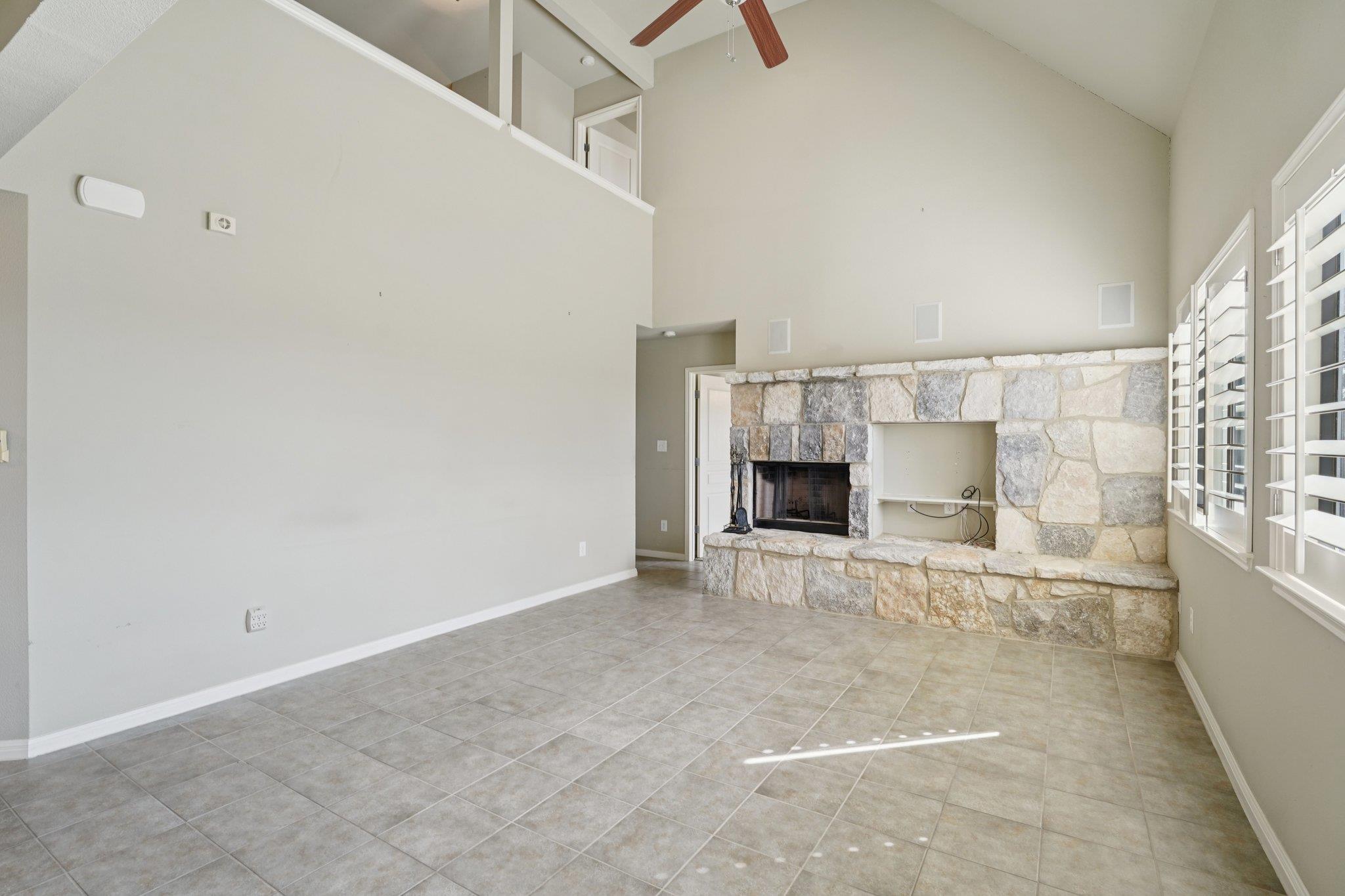 7605 Sleepy Hollow Ln, Lago Vista, TX 78645