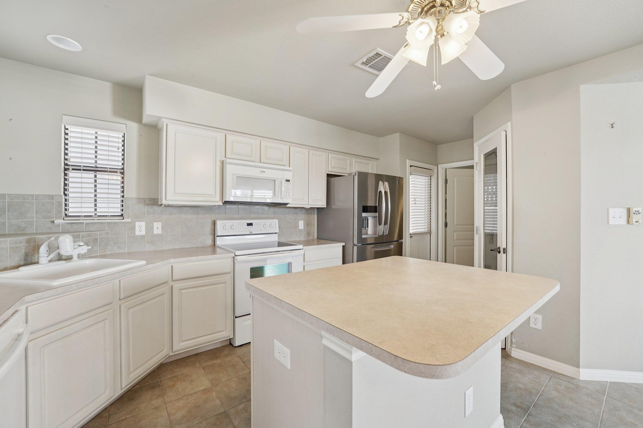 7605 Sleepy Hollow Ln, Lago Vista, TX 78645