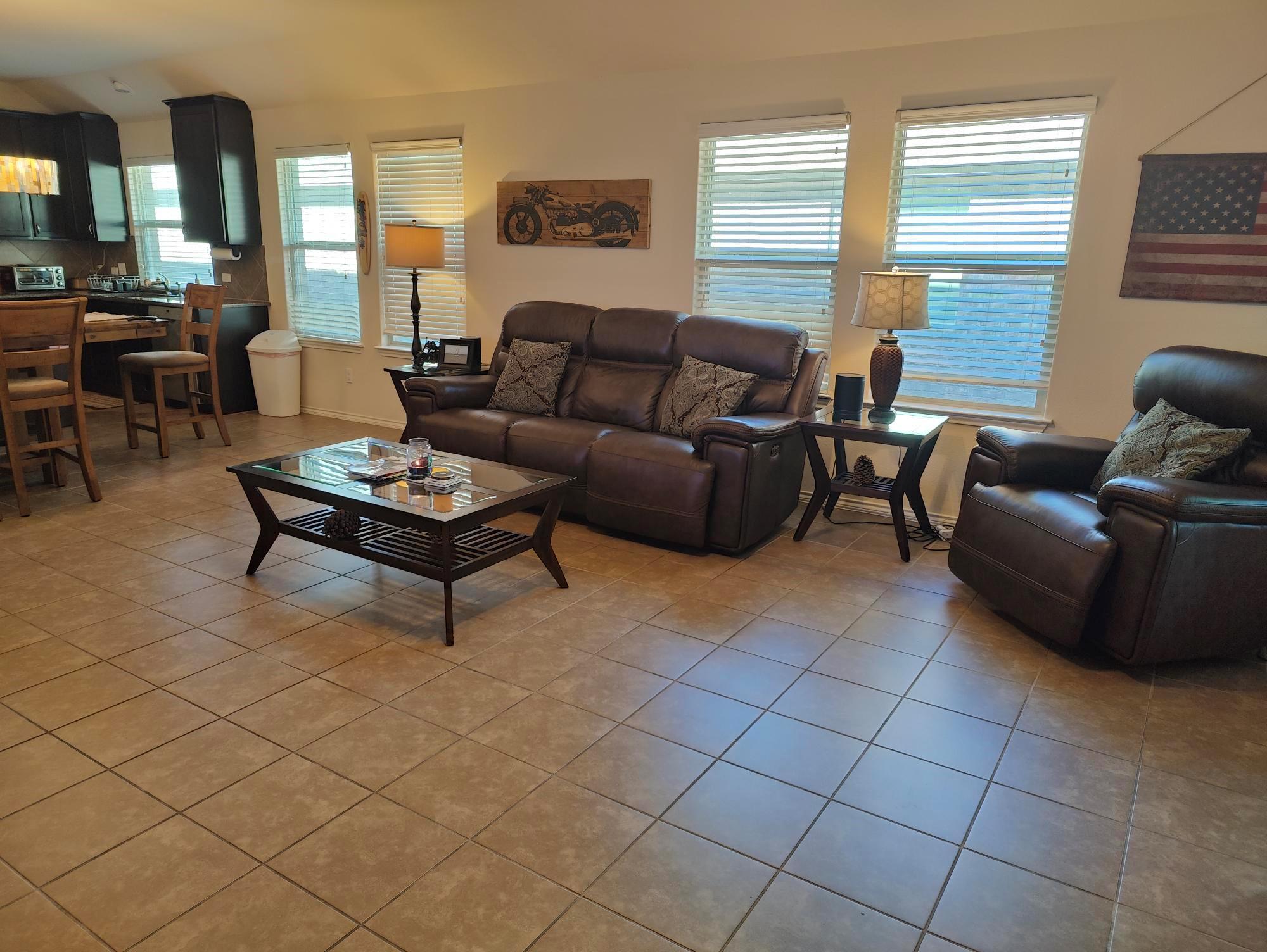 528 S Brook Dr, Leander, TX 78641